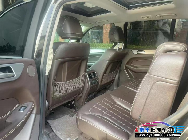 17年奔驰GLSSUV抵押车出售