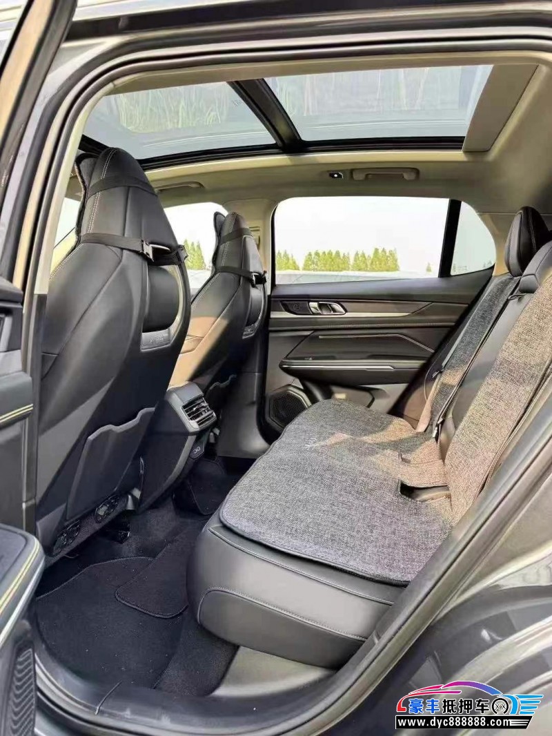 23年领克01SUV抵押车出售