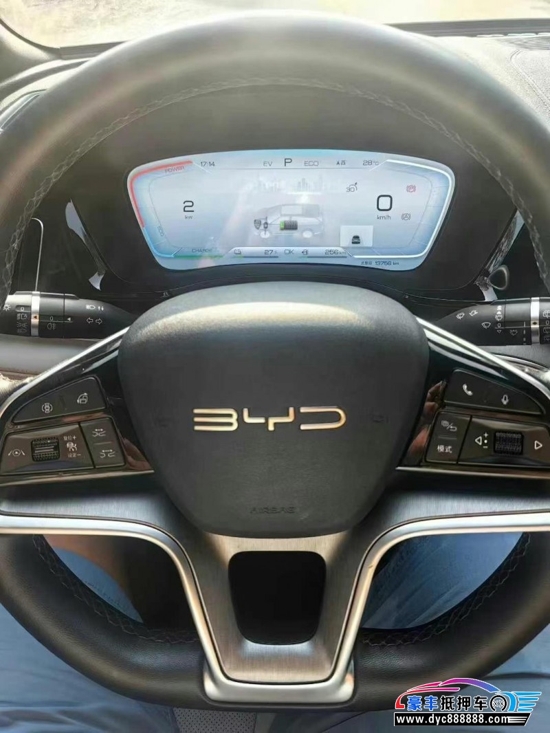 24年比亚迪宋轿车抵押车出售