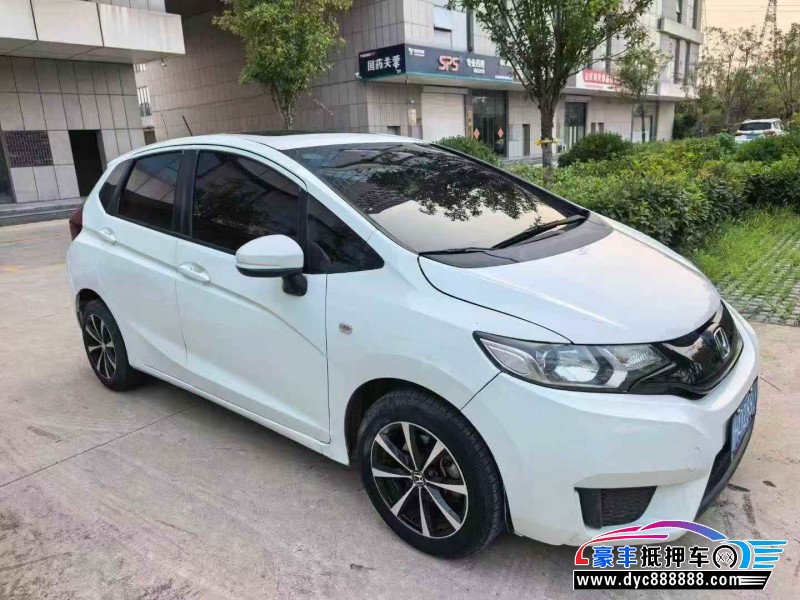 17年本田飞度轿车抵押车出售