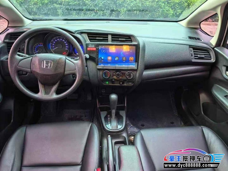 17年本田飞度轿车抵押车出售