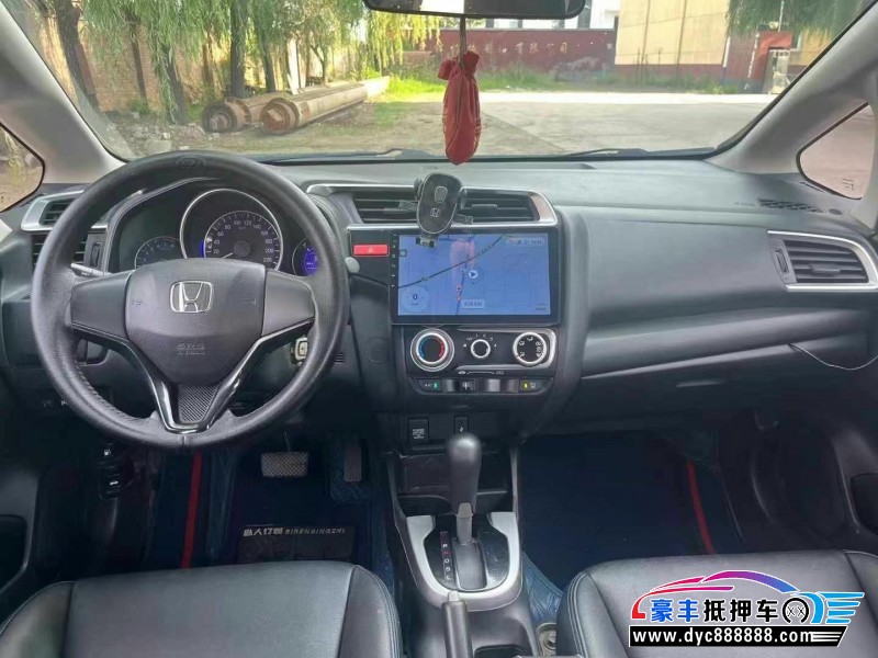17年本田飞度轿车抵押车出售