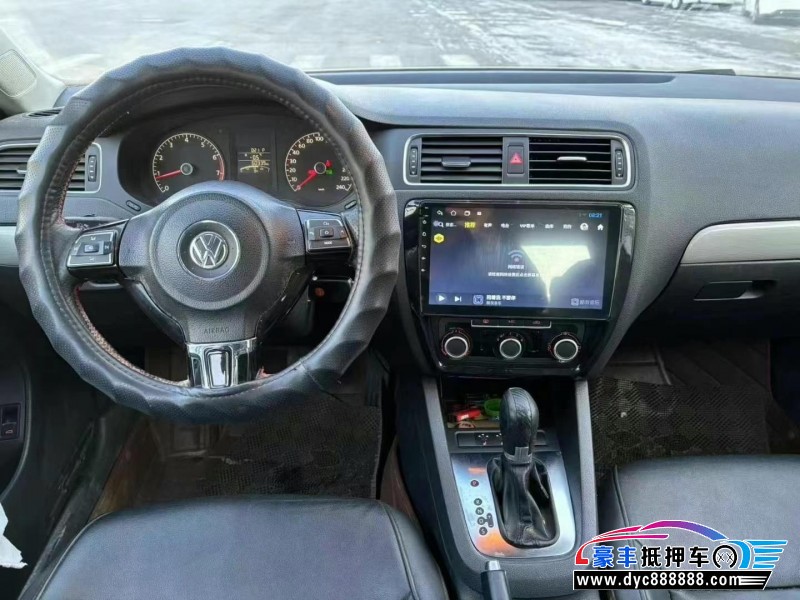 15年大众速腾轿车抵押车出售