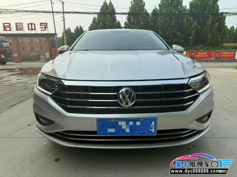 19年大众速腾轿车抵押车出售