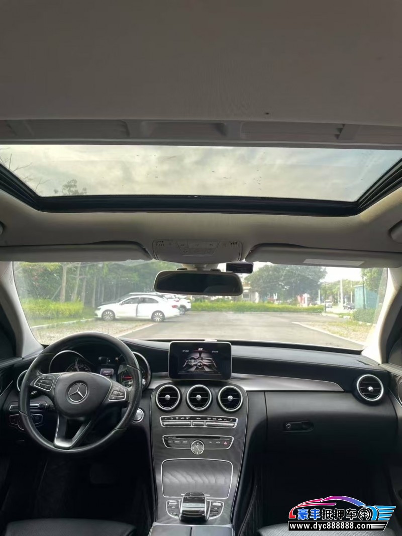 17年奔驰C轿车抵押车出售