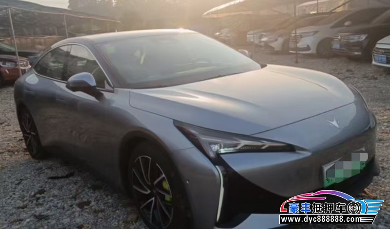 25年极狐阿尔法S轿车抵押车出售