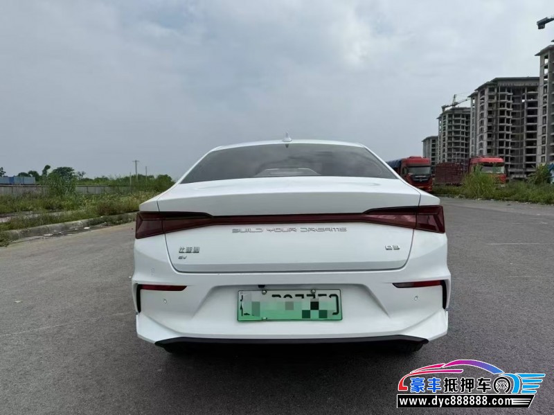 23年比亚迪E3轿车抵押车出售