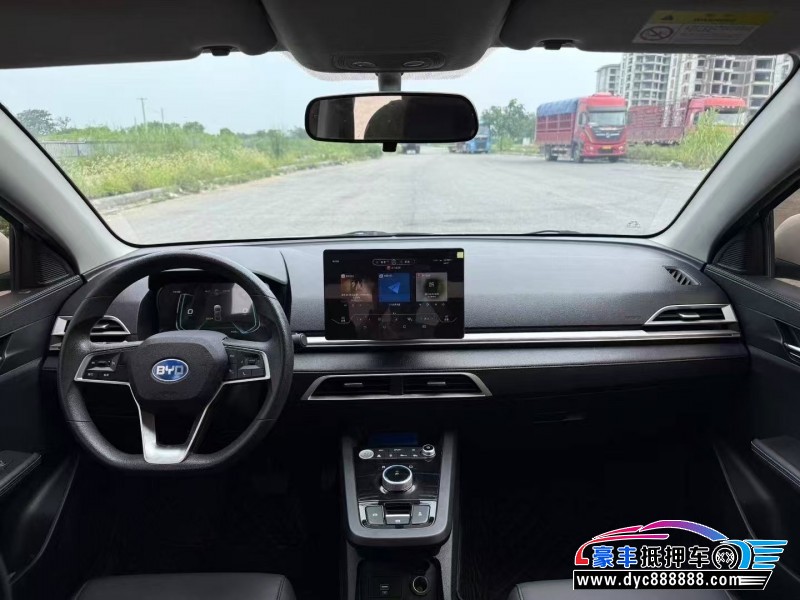 23年比亚迪E3轿车抵押车出售