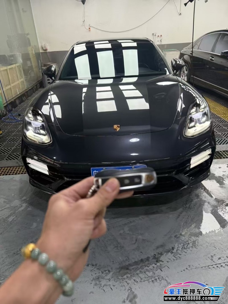 22年保时捷帕纳梅拉轿车抵押车出售