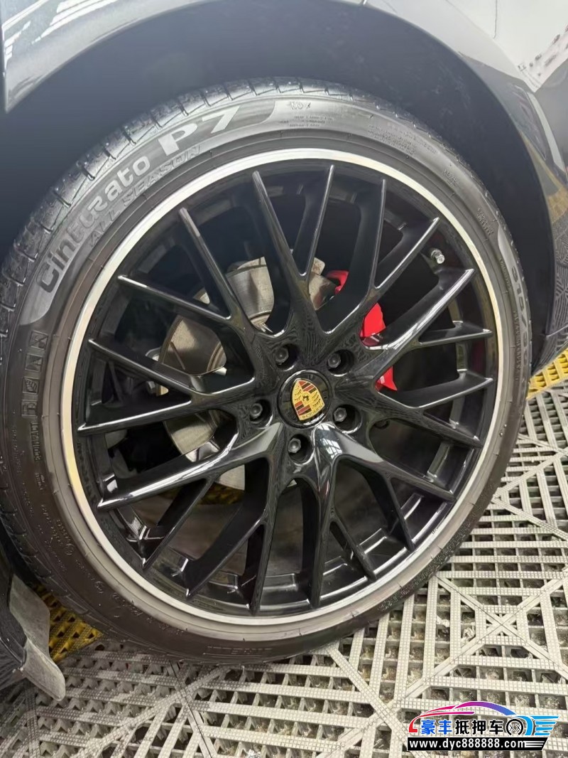 22年保时捷帕纳梅拉轿车抵押车出售