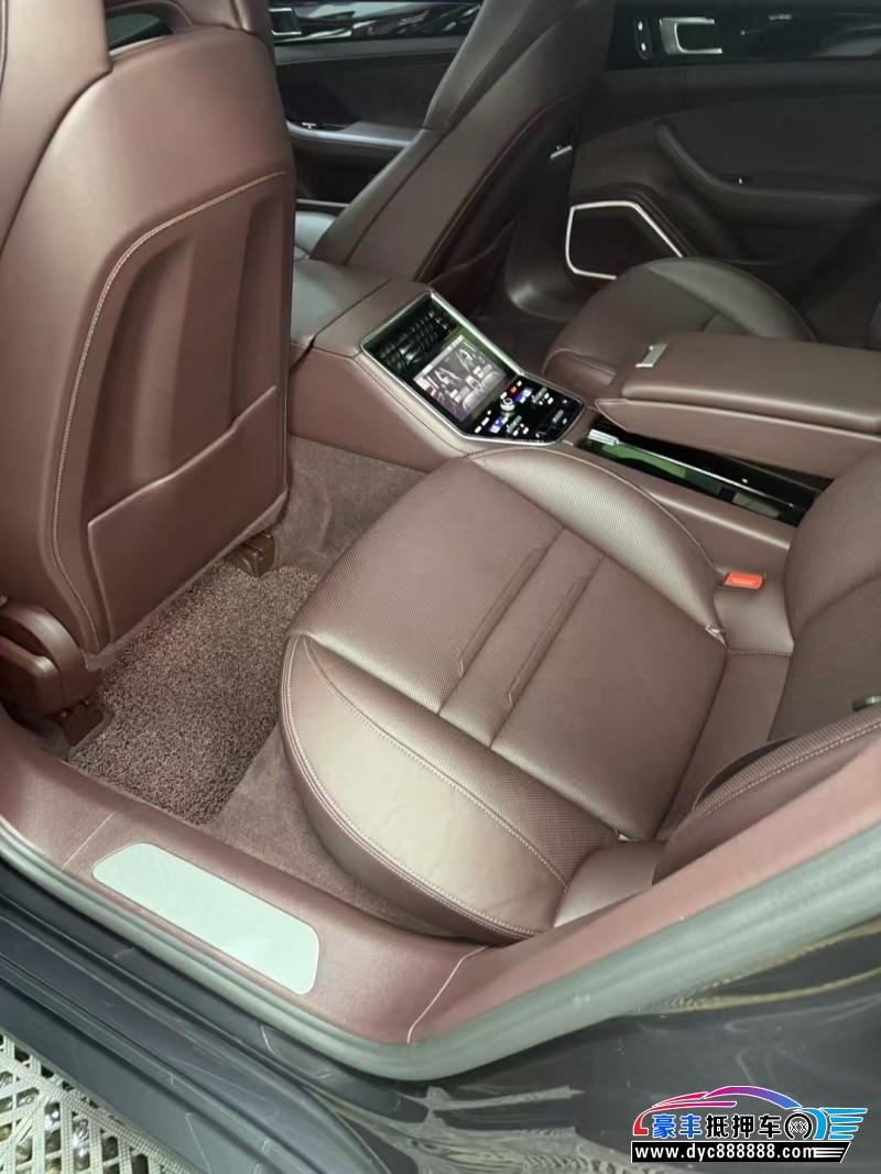 22年保时捷帕纳梅拉轿车抵押车出售