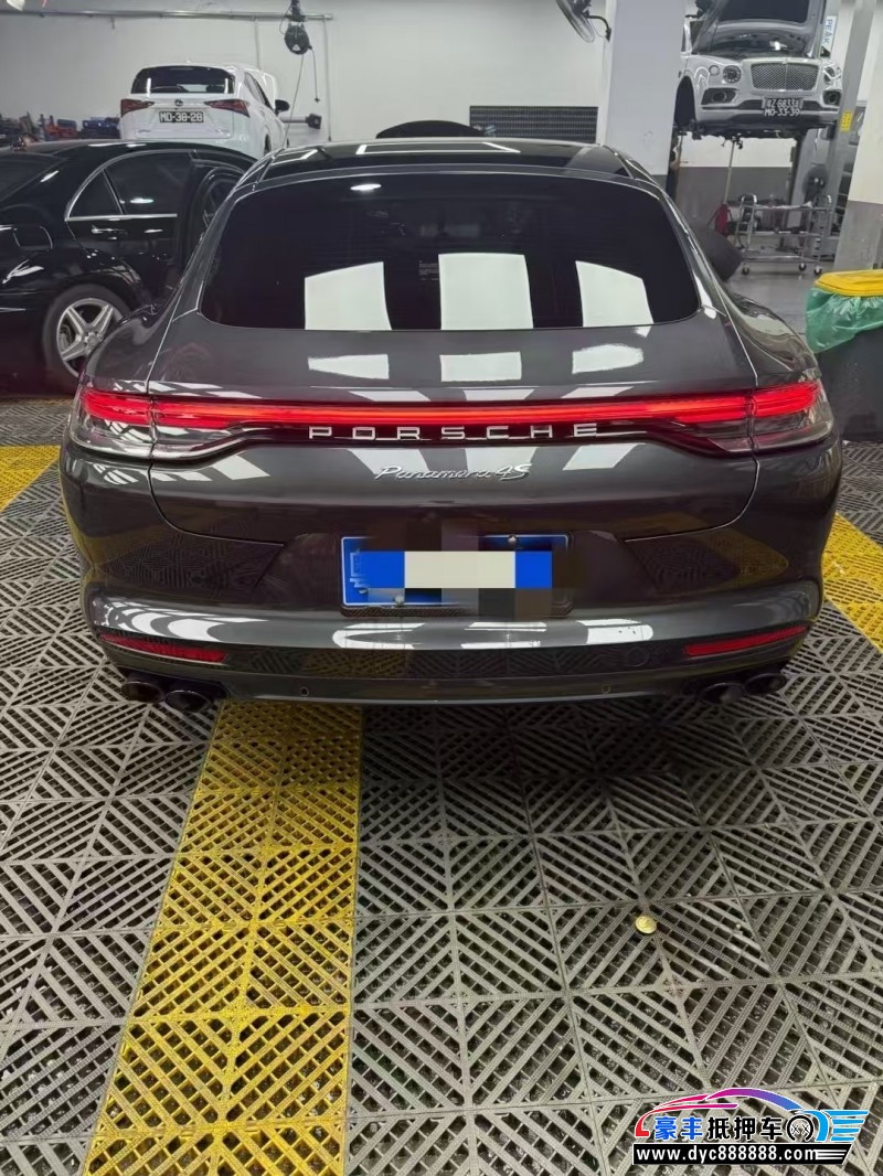 22年保时捷帕纳梅拉轿车抵押车出售
