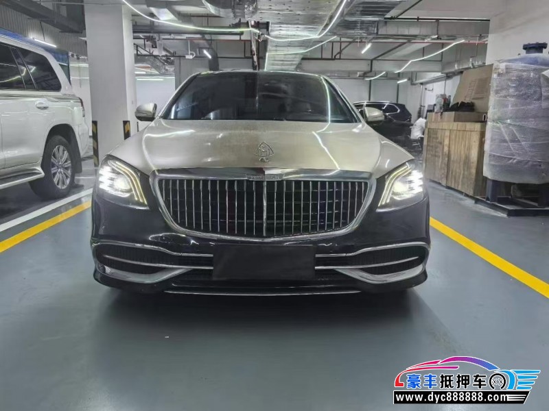 抵押车出售18年奔驰迈巴赫S级轿车