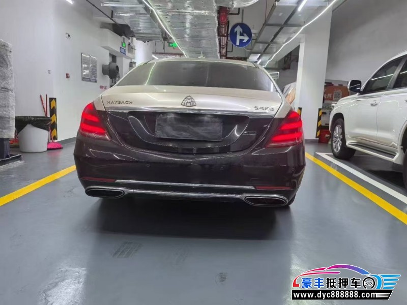 18年奔驰迈巴赫S级轿车抵押车出售