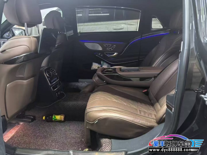 18年奔驰迈巴赫S级轿车抵押车出售