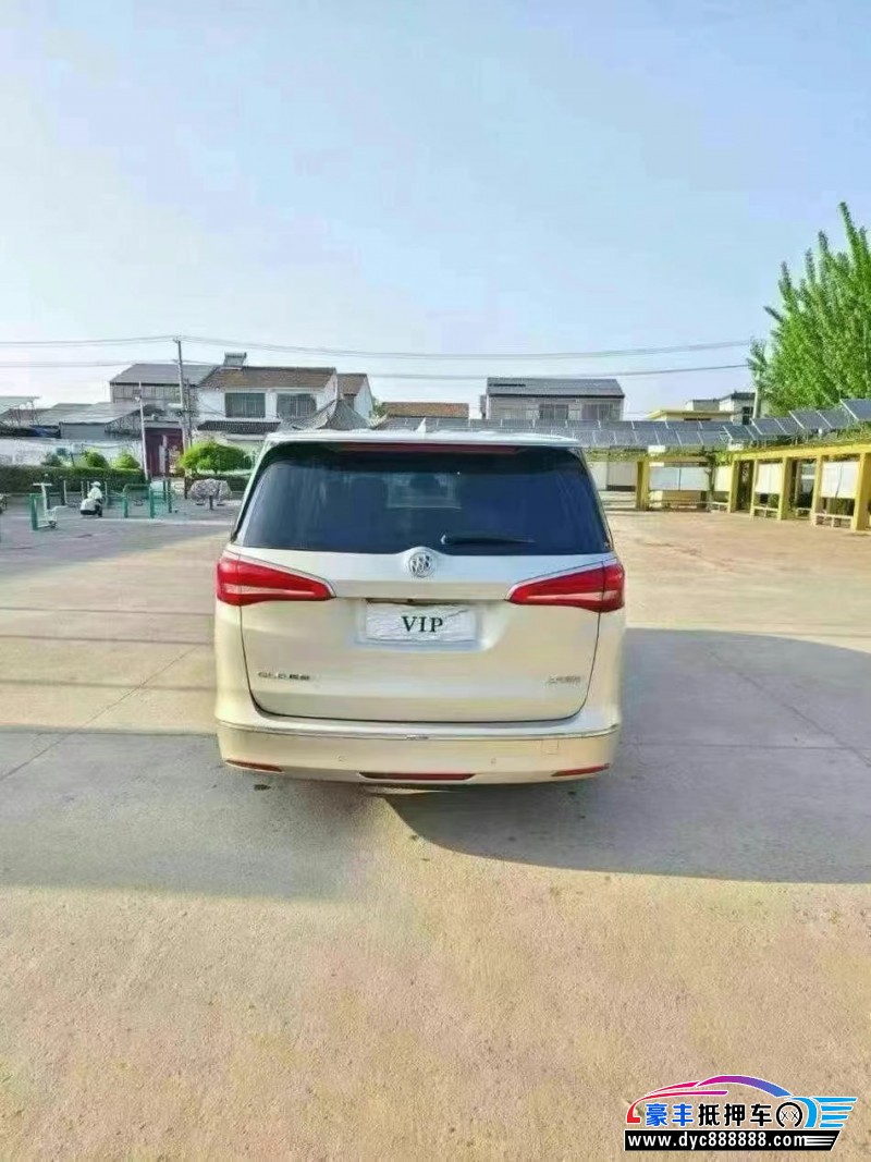 18年别克GL8轿车抵押车出售