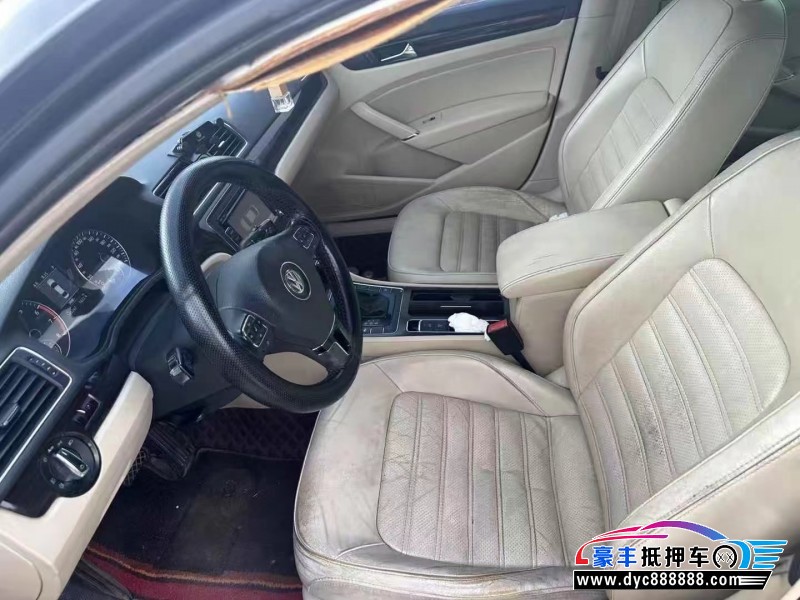 14年大众帕萨特轿车抵押车出售