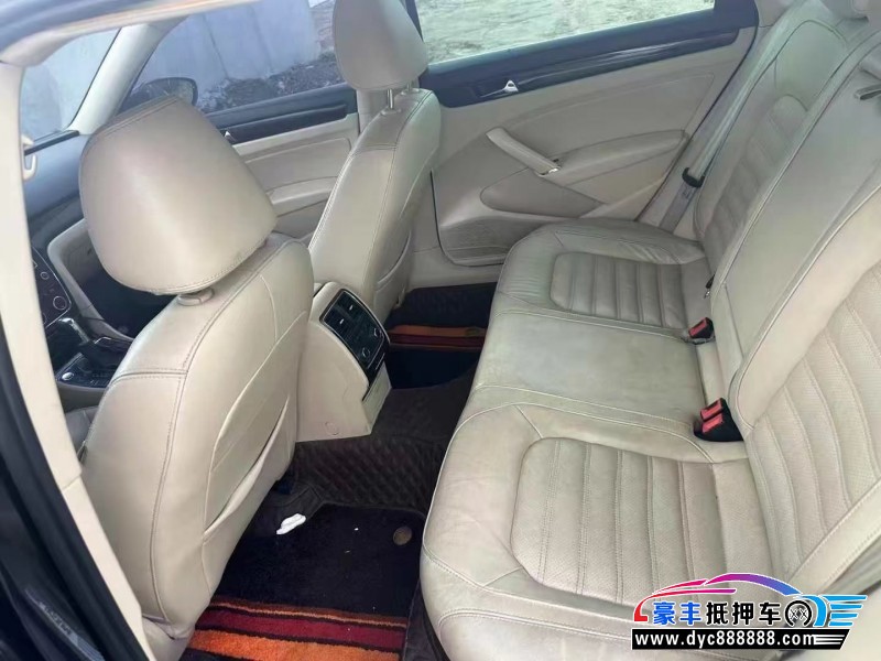 14年大众帕萨特轿车抵押车出售