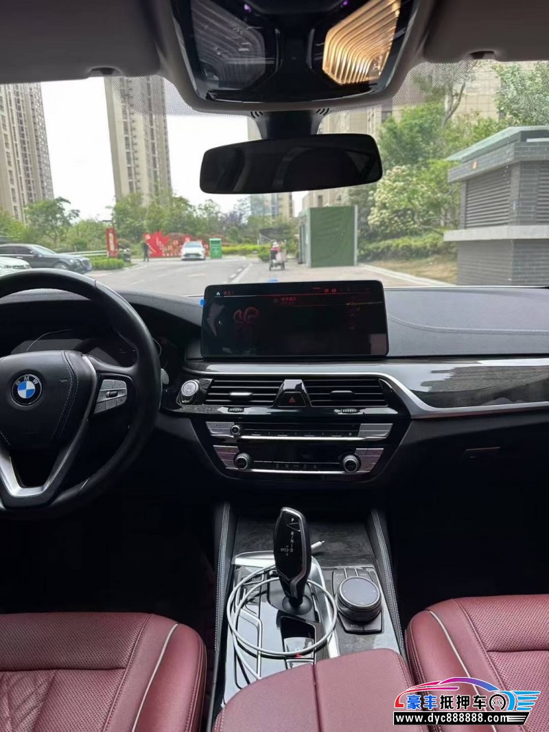 21年宝马5系轿车抵押车出售