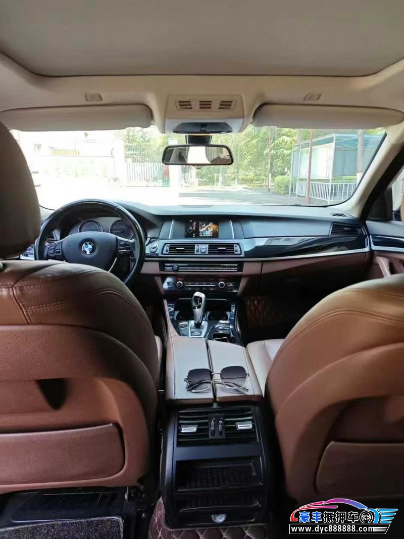 17年宝马5系轿车抵押车出售