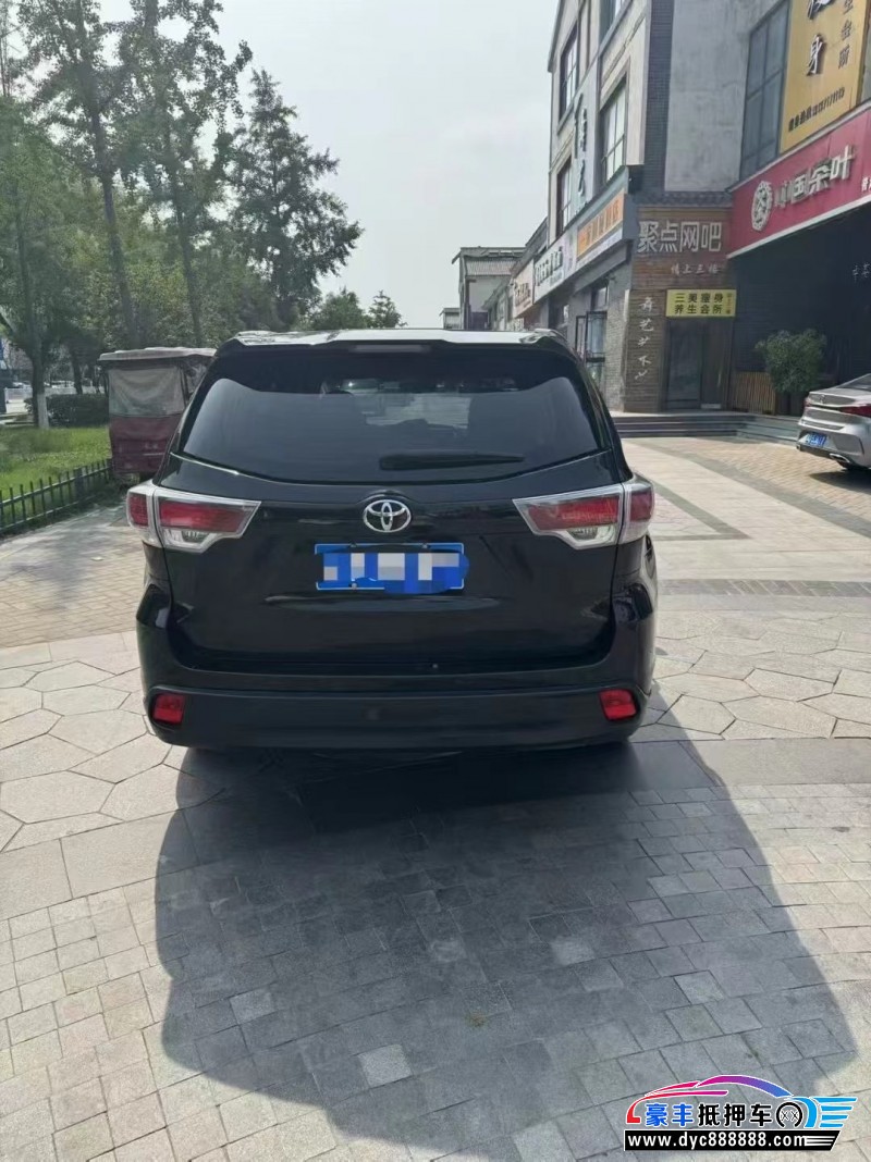 18年丰田汉兰达轿车抵押车出售