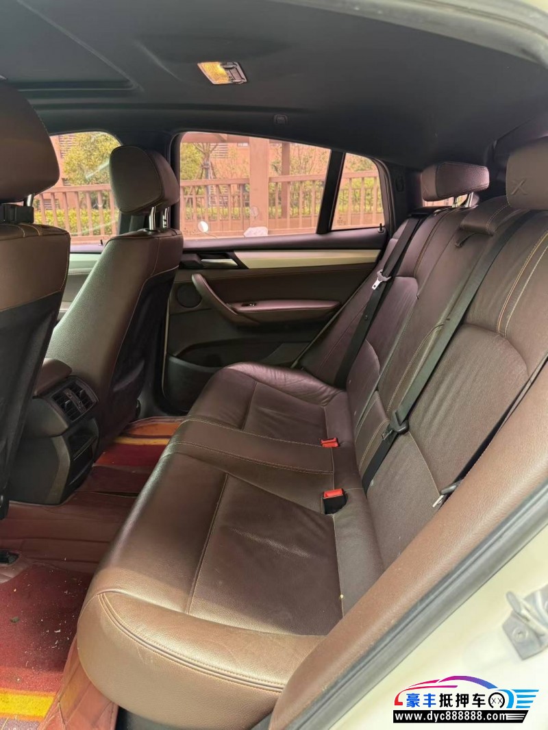 17年宝马X4轿车抵押车出售