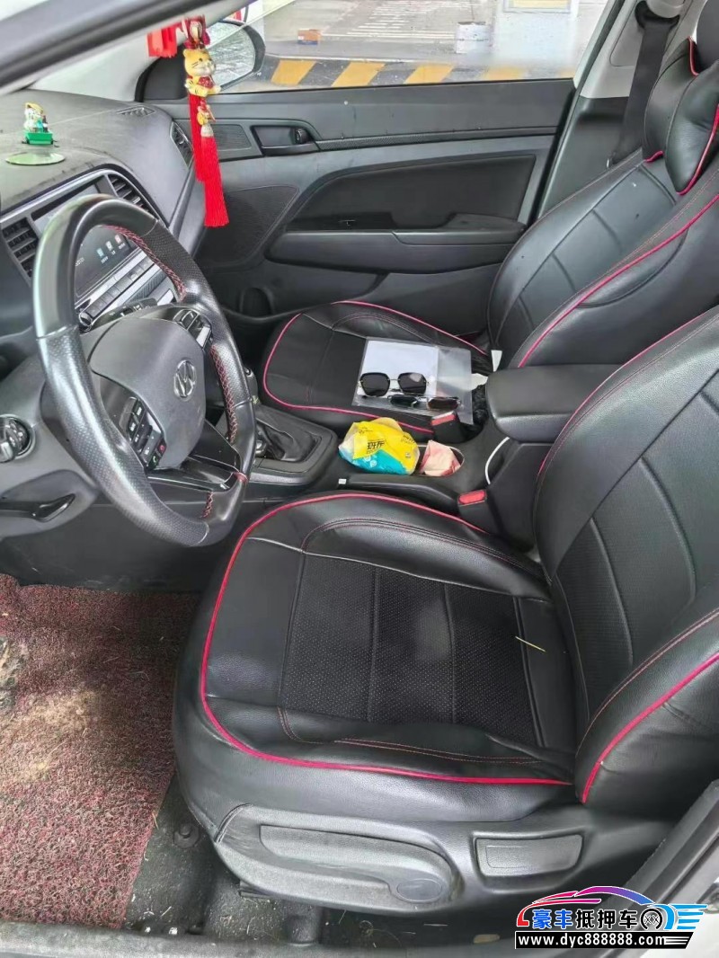 18年现代领动轿车抵押车出售