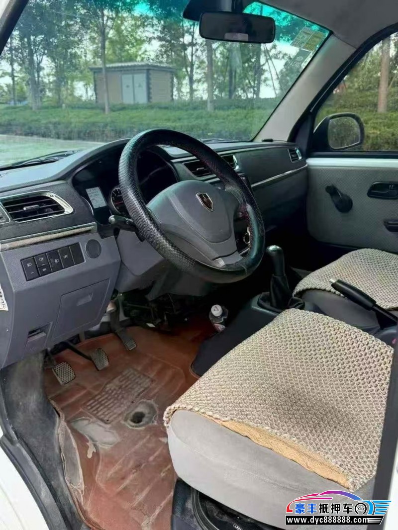 21年金杯海狮轿车抵押车出售