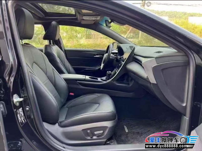 21年丰田亚洲龙轿车抵押车出售