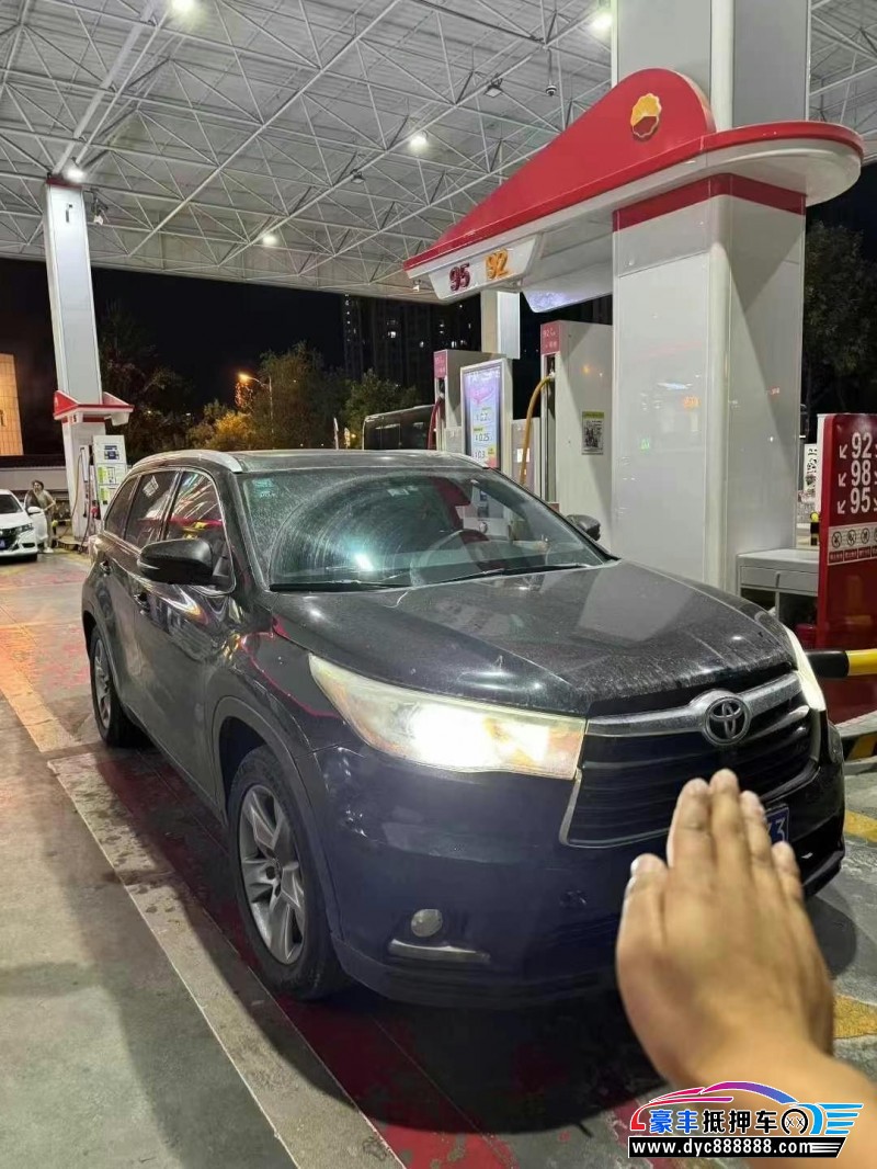 18年丰田汉兰达轿车抵押车出售