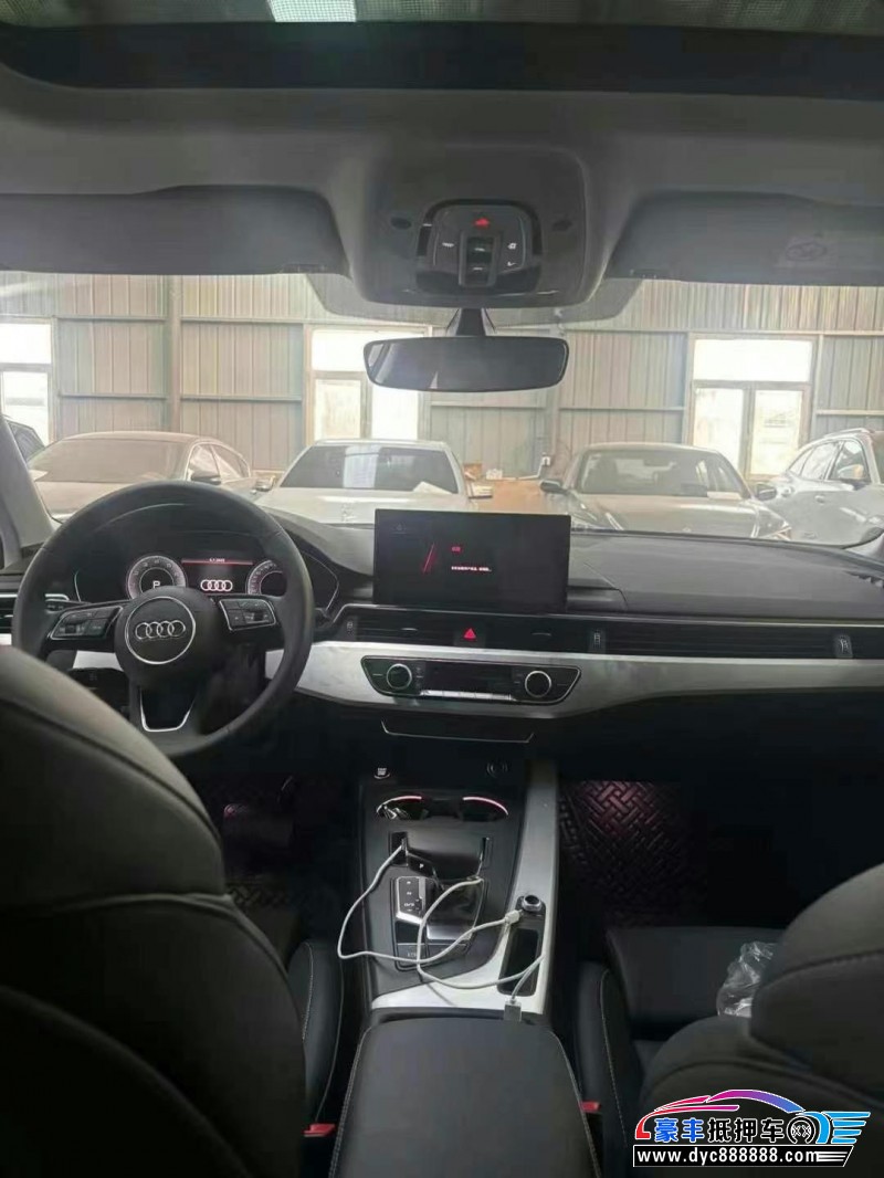 25年奥迪A4L轿车抵押车出售