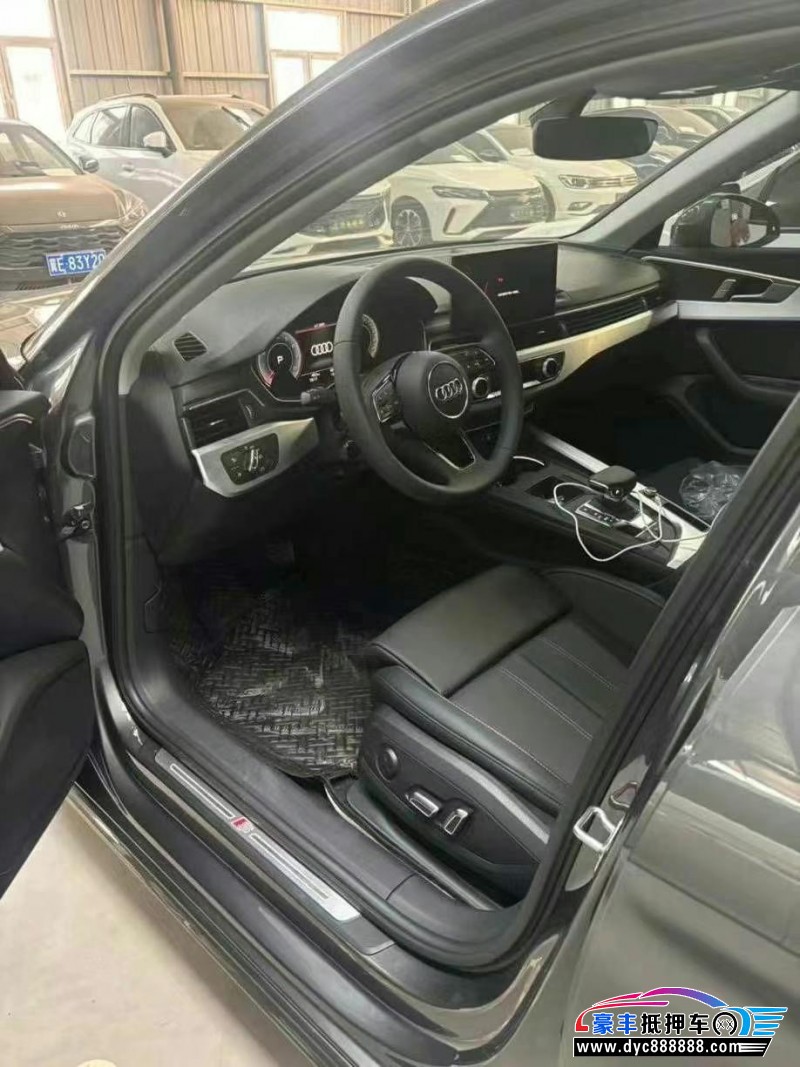 25年奥迪A4L轿车抵押车出售