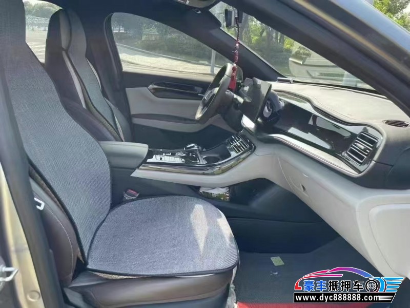 23年比亚迪秦轿车抵押车出售