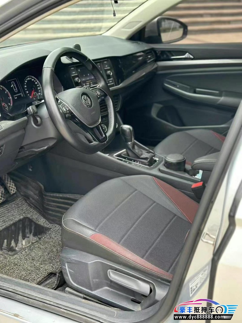 20年大众宝来轿车抵押车出售