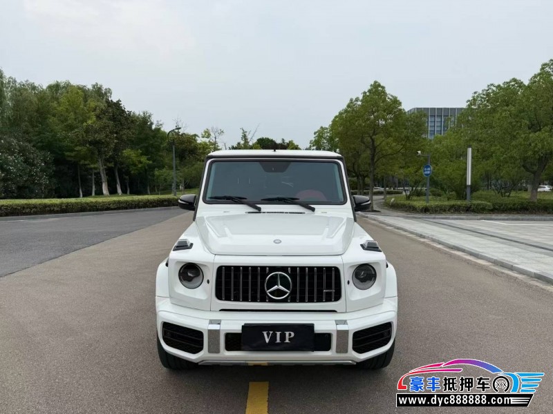 14年奔驰G轿车抵押车出售