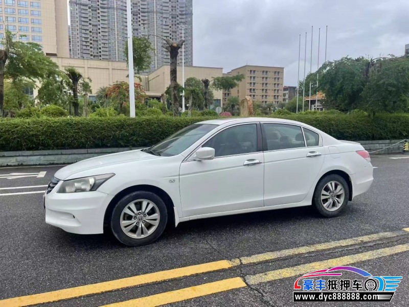 25年本田雅阁轿车抵押车出售