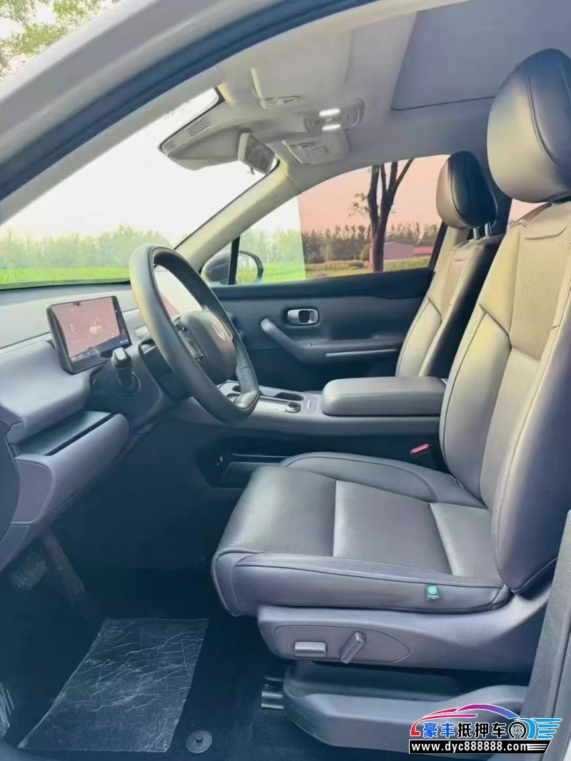 24年零跑C10轿车抵押车出售