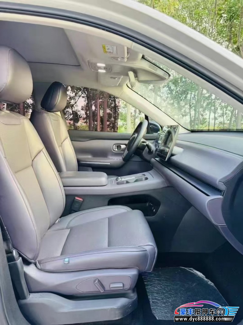 24年零跑C10轿车抵押车出售