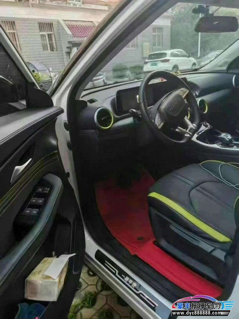 23年东风雷霆轿车抵押车出售