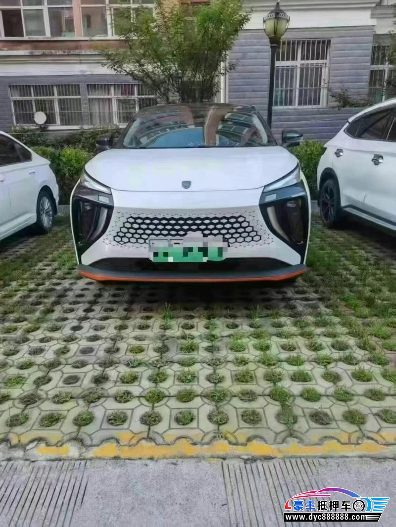 23年东风雷霆轿车抵押车出售