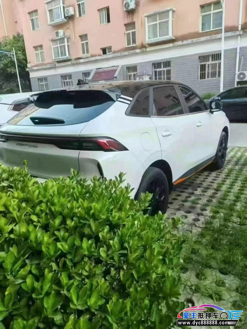 23年东风雷霆轿车抵押车出售