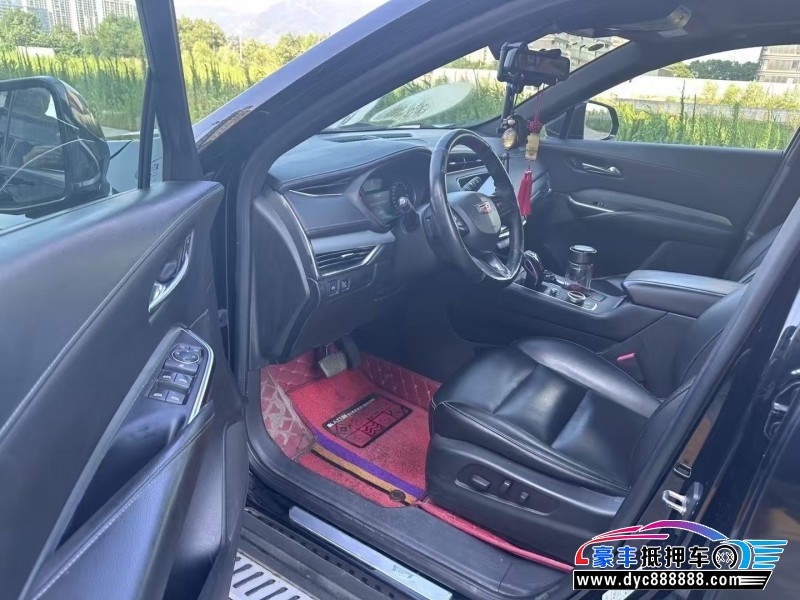 18年凯迪拉克XT4轿车抵押车出售