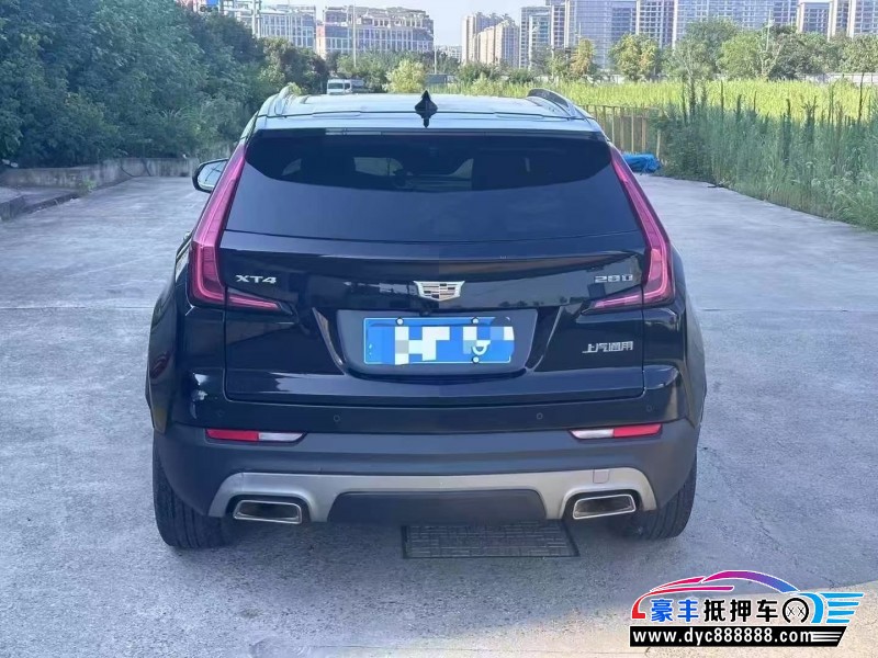 18年凯迪拉克XT4轿车抵押车出售