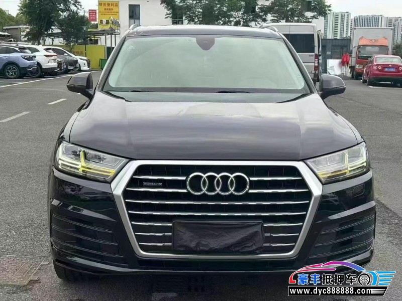 19年奥迪Q7轿车抵押车出售