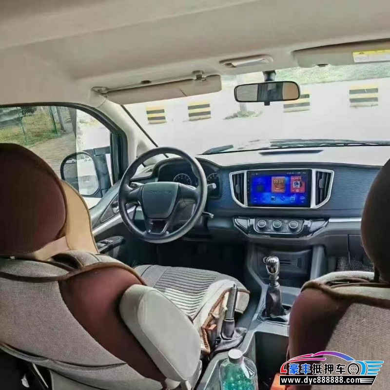 22年东风风行菱智轿车抵押车出售