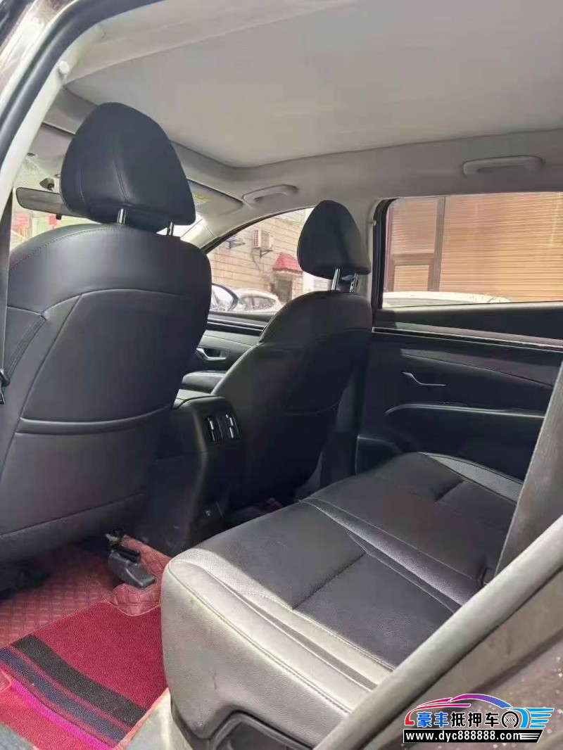 21年现代途胜轿车抵押车出售