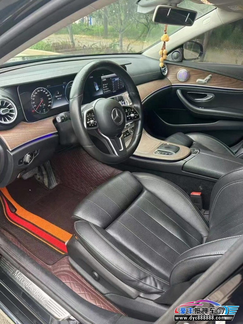 19年奔驰E轿车抵押车出售