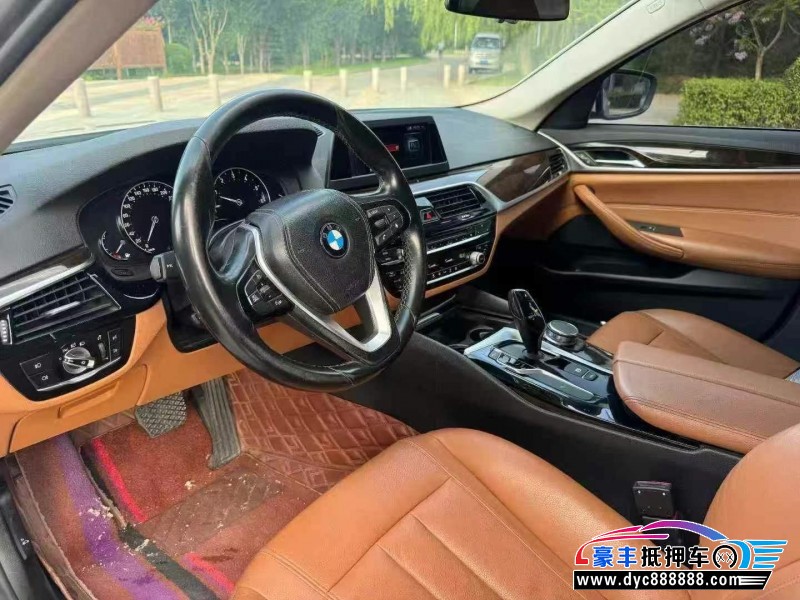 17年宝马5系轿车抵押车出售