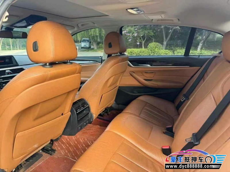 17年宝马5系轿车抵押车出售