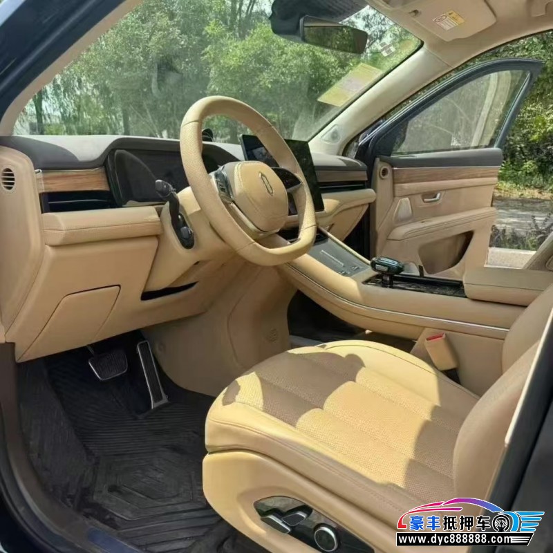 25年华为问界轿车抵押车出售